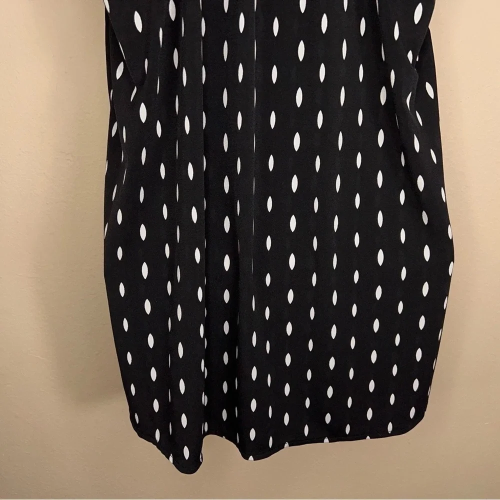 MEDIUM WORTHINGTON BLACK WHITE DOT PRINT SLEEVELESS BLOUSE STRETCH RETRO